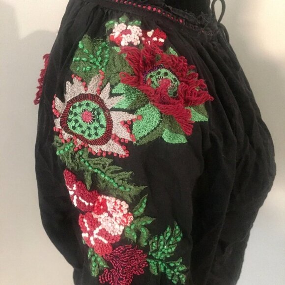 ZARA Boho Black Green Red Embroidered Voluminous 3/4 Sleeve Peasant Blouse XS - Picture 6 of 9